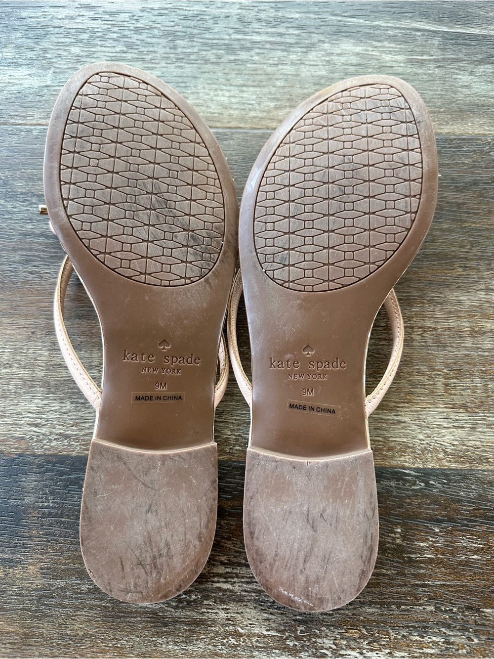 Kate Spade Mistic Bow Flat Thong Sandal Size 9